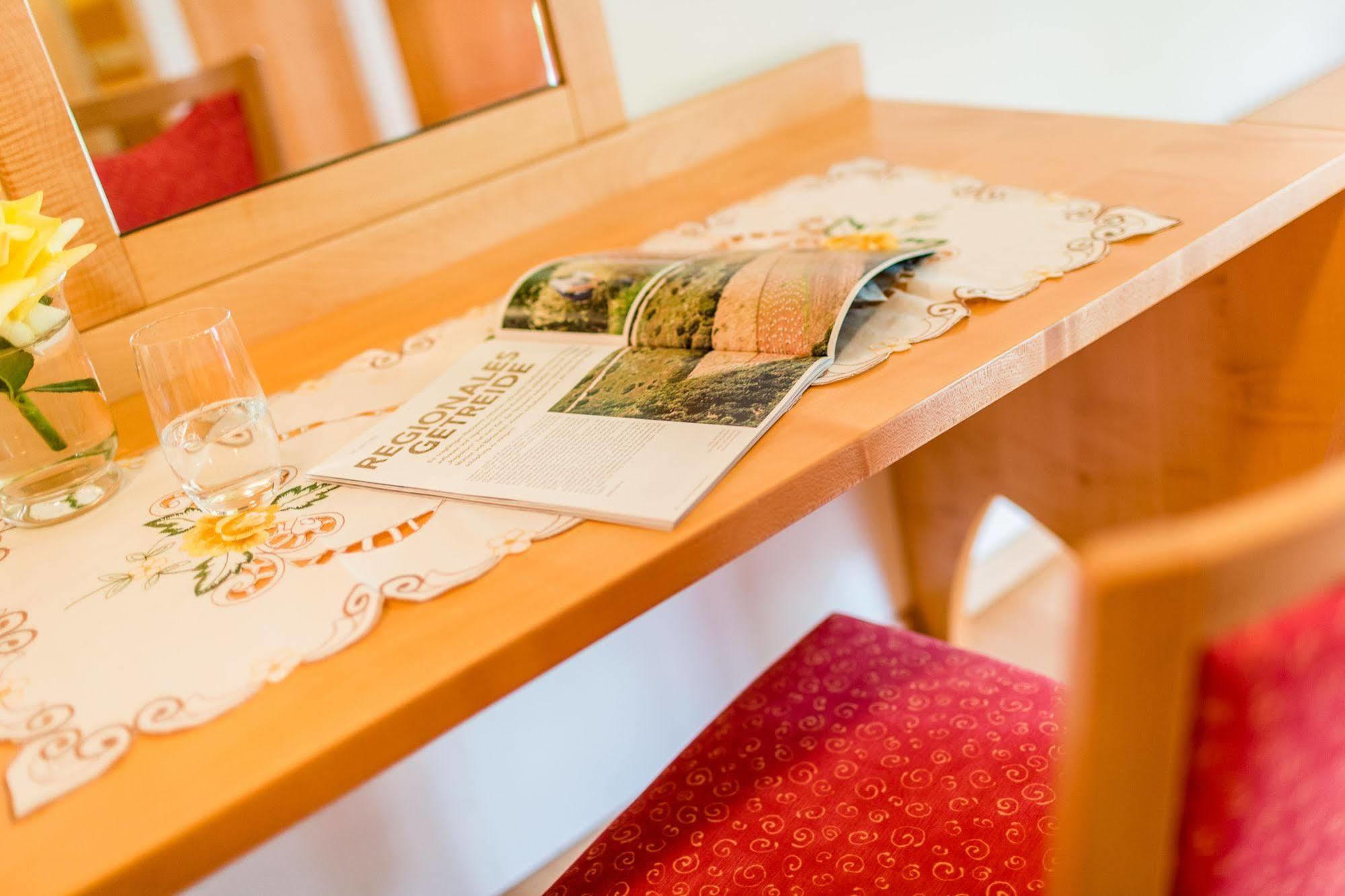 Hotel Gschwangut Lana Ngoại thất bức ảnh